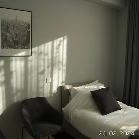 Luxury In The Center Not Old Town Apartment *