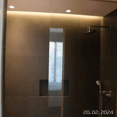 Luxury In The Center Not Old Town Apartment *