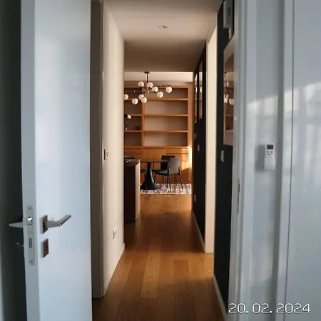 Luxury In The Center Not Old Town Apartment